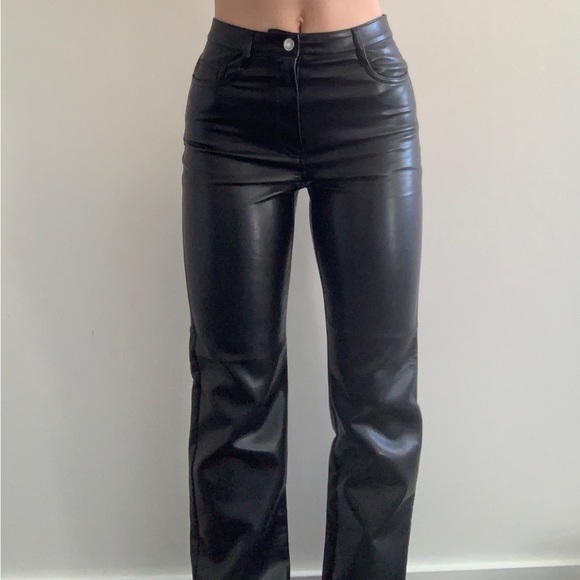 Wilfred (from Aritzia) faux leather pants only worn twice - Picture 1 of 3
